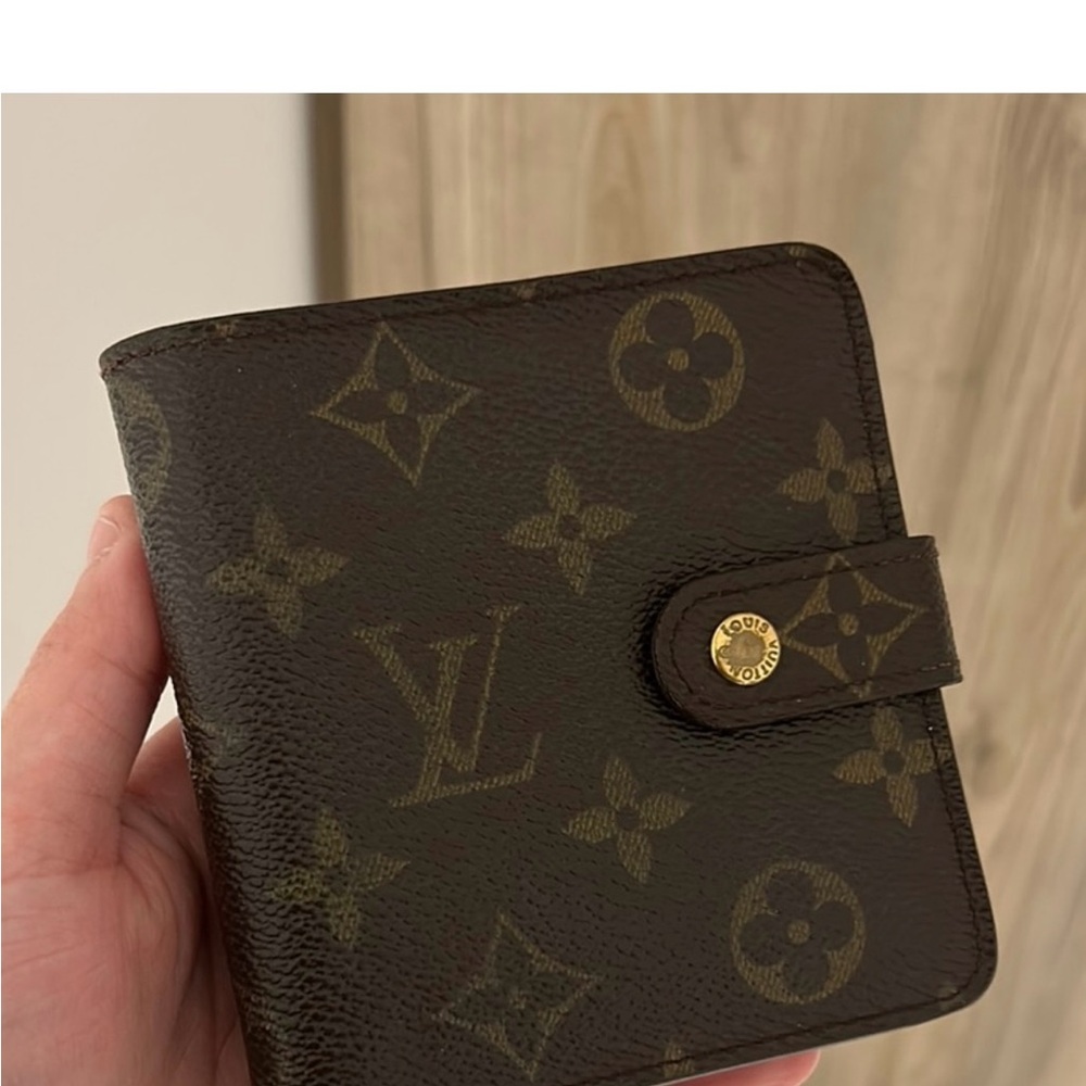 Louis Vuitton Monogram Wallet